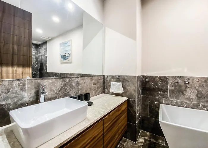 Apartamento Luxurious And Centric 3bd With Pool And Gym *