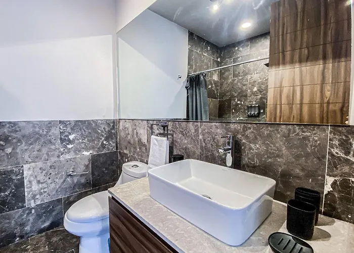 Luxurious And Centric 3bd With Pool And Gym