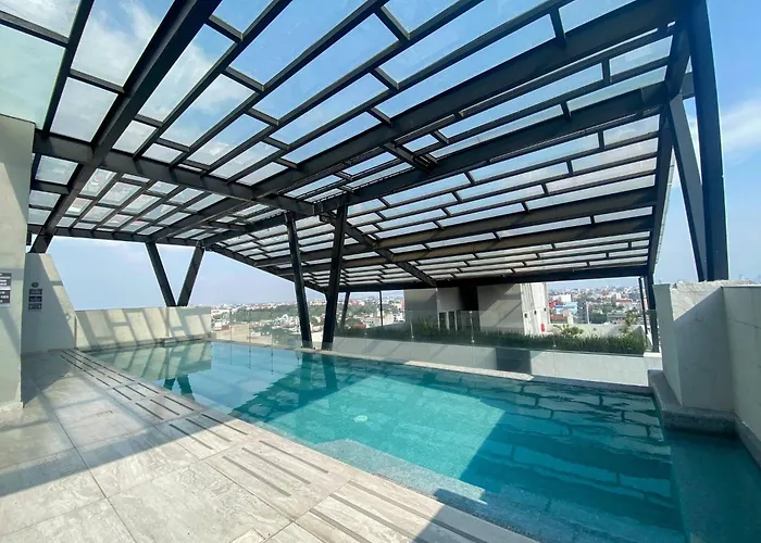 Luxurious And Centric 3bd With Pool And Gym *